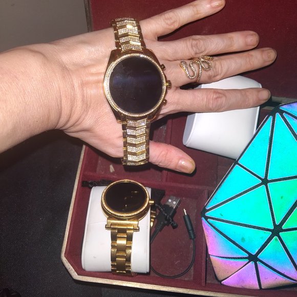 MK Gen 6 Bradshaw Pavé Gold-Tone Smartwatch main image 4